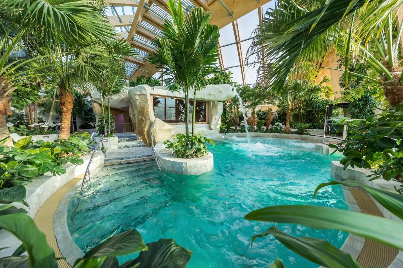 Center Parcs Les Trois Forets アティニー エクステリア 写真